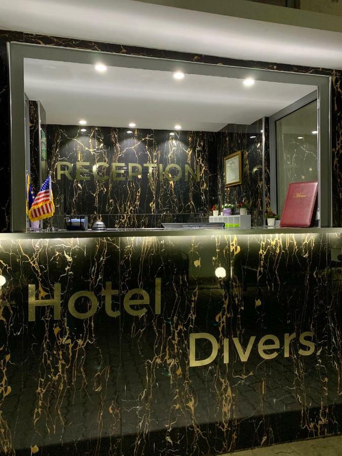 Hotel Divers Влёра Экстерьер фото